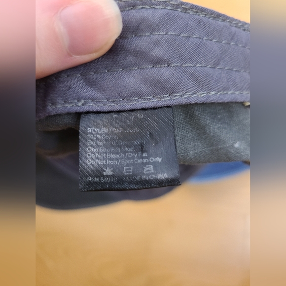 4 David and Young hats - Picture 2 of 10